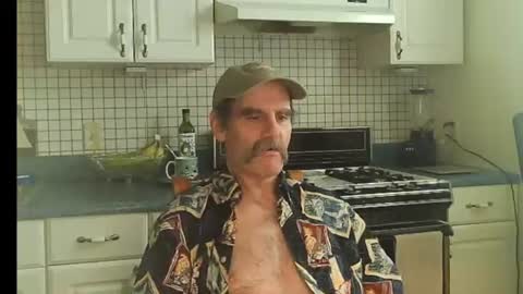 Ray online show from July 6, 2026, 4:42 pm