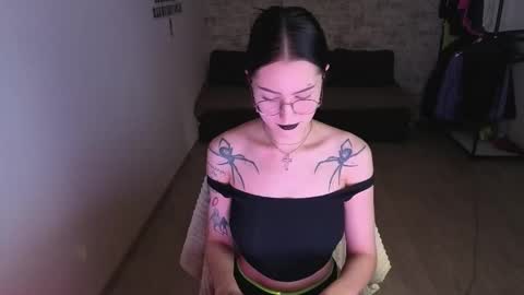 Snapshot of raylsjulie chatting on October 22, 2025, 5:08 am see u next time 0300 UTC 0 online show from October 22, 2025, 5:08 am