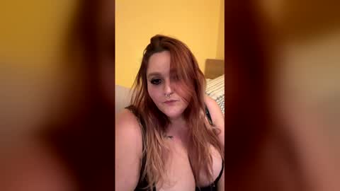 Rayne online show from May 3, 2026, 1:00 am