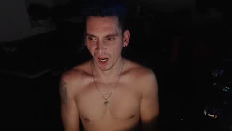 Rayzel online show from October 25, 2025, 7:52 pm