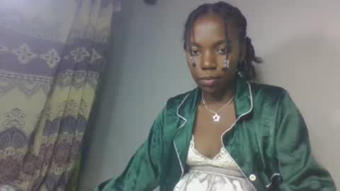 Snapshot of razanastine chatting on November 9, 2025, 9:35 pm razanastine online show from November 9, 2025, 9:35 pm