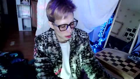  Yrriel Strife Candy-Demon Caveboy mr. Cringe   online show from January 12, 2025, 10:02 am