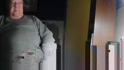 Snapshot of rb69er905364 chatting on January 3, 2025, 6:33 am rb69er905364 online show from January 3, 2025, 6:33 am