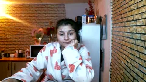 real_coupl3 online show from February 15, 2026, 8:46 am