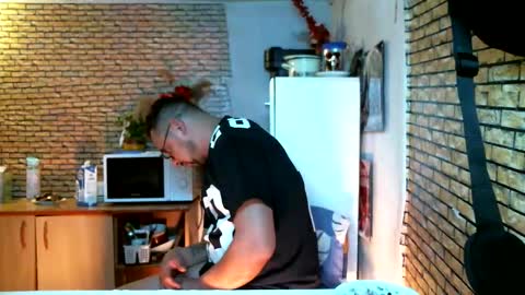 real_coupl3 online show from February 19, 2026, 6:48 pm