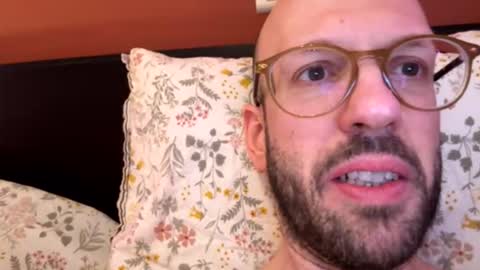 HugeSecret online show from February 1, 2026, 10:36 am