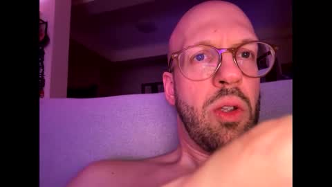 HugeSecret online show from June 6, 2026, 1:54 am