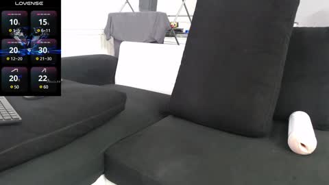 Ask me online show from January 23, 2025, 7:00 am