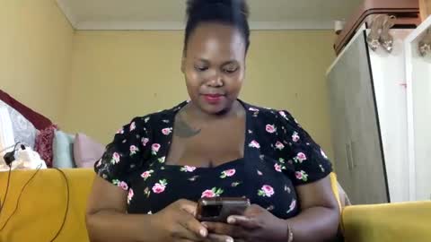 Snapshot of realsweetheart chatting on December 7, 2024, 8:11 am REAL1SWEETHEART online show from December 7, 2024, 8:11 am