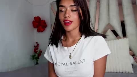 Snapshot of rebeca_cortez55 chatting on December 31, 2024, 9:28 pm Rebecca online show from December 31, 2024, 9:28 pm