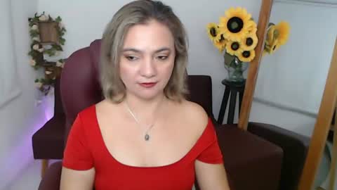 Snapshot of rebeca_milf chatting on June 19, 2026, 1:48 pm REBECA online show from June 19, 2026, 1:48 pm