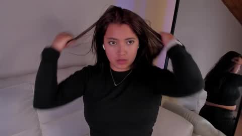 Rebeca Williams online show from March 25, 2026, 12:55 pm