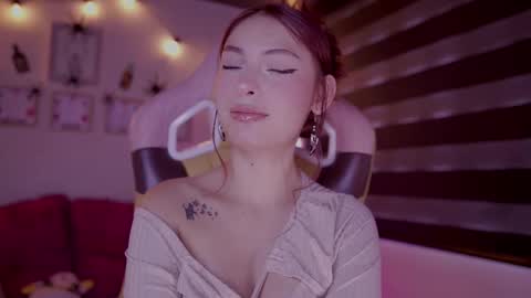 Snapshot of rebecah_1 chatting on October 24, 2025, 3:52 pm Rebeca online show from October 24, 2025, 3:52 pm