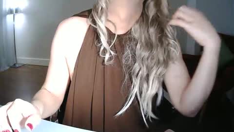 Nadiahorny online show from January 15, 2026, 6:55 pm