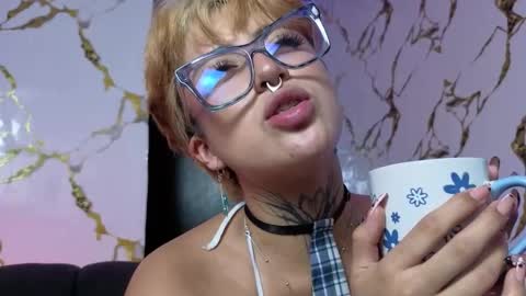 REBEKA online show from March 1, 2026, 1:07 am