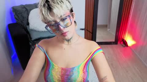 REBEKA online show from May 15, 2026, 11:17 am