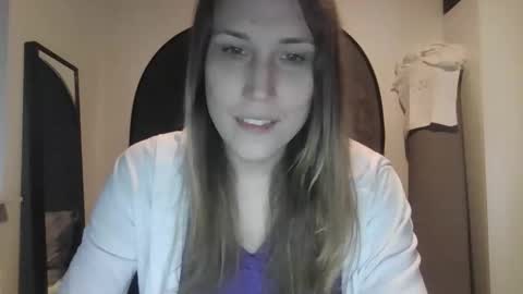 Keely KeKe Kiwi online show from October 29, 2025, 12:40 pm