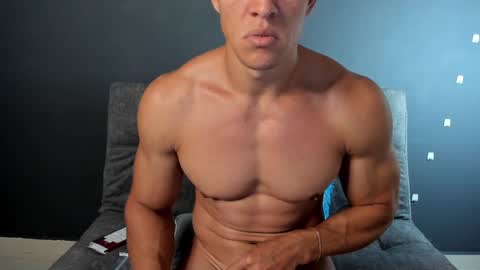 Snapshot of recce_taylor4 chatting on January 28, 2025, 12:11 pm twitter REECET26 instagram RECCETAYLOR online show from January 28, 2025, 12:11 pm