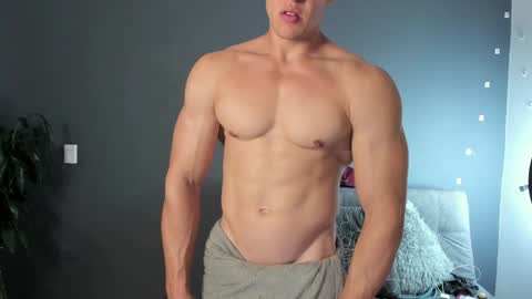 Snapshot of recce_taylor4 chatting on February 5, 2025, 12:53 am twitter REECET26 instagram RECCETAYLOR online show from February 5, 2025, 12:53 am