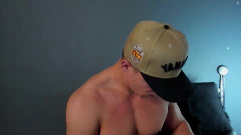 Snapshot of recce_taylor4 chatting on October 15, 2025, 12:22 am twitter REECET26 instagram RECCETAYLOR online show from October 15, 2025, 12:22 am