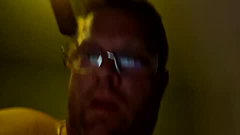 Snapshot of red24devils chatting on October 28, 2025, 11:51 pm red24devils online show from October 28, 2025, 11:51 pm