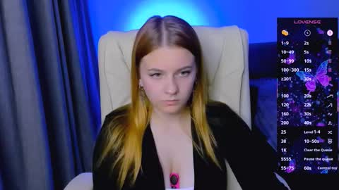 Snapshot of red__dizzy chatting on October 2, 2025, 8:27 pm red__dizzy online show from October 2, 2025, 8:27 pm