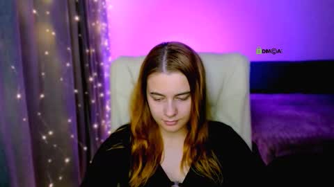 Snapshot of red__dizzy chatting on November 7, 2025, 8:53 pm red__dizzy online show from November 7, 2025, 8:53 pm