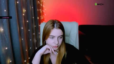 Snapshot of red__dizzy chatting on November 13, 2025, 8:30 pm red__dizzy online show from November 13, 2025, 8:30 pm