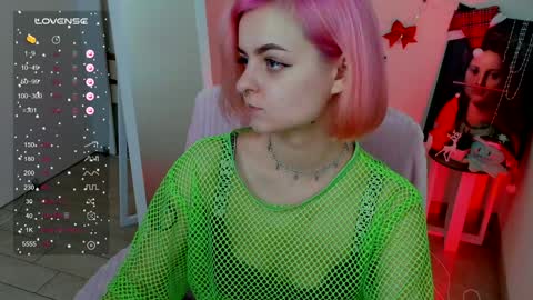 Snapshot of red_bestie_ chatting on January 13, 2025, 1:49 pm Bestie online show from January 13, 2025, 1:49 pm