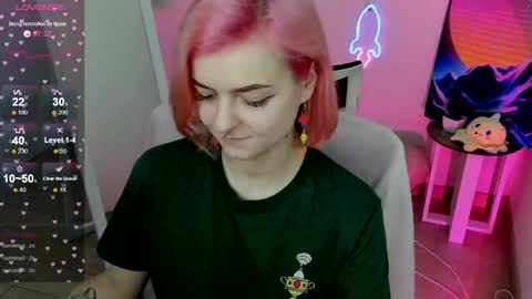 Snapshot of red_bestie_ chatting on February 16, 2025, 10:43 am Bestie online show from February 16, 2025, 10:43 am