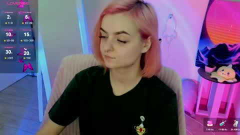 Snapshot of red_bestie_ chatting on February 23, 2025, 7:38 pm Bestie online show from February 23, 2025, 7:38 pm