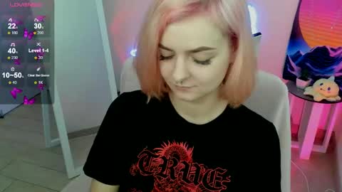 Snapshot of red_bestie_ chatting on February 27, 2025, 2:32 pm Bestie online show from February 27, 2025, 2:32 pm