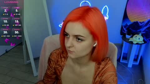 Snapshot of red_bestie_ chatting on February 28, 2025, 4:42 pm Bestie online show from February 28, 2025, 4:42 pm