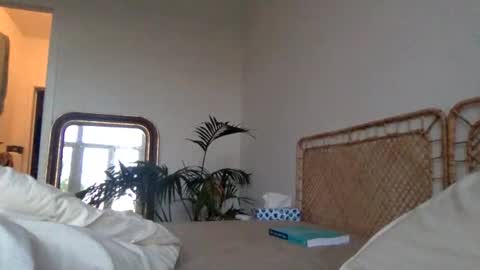 red_cat_93 online show from May 18, 2026, 7:20 pm