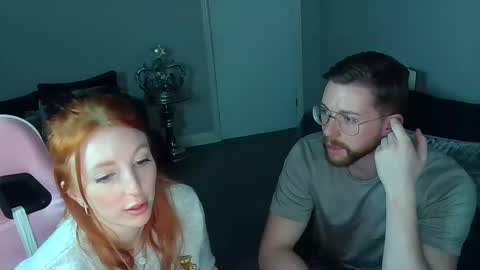 Snapshot of red_firesquirt chatting on March 2, 2025, 9:32 pm Red - online show from March 2, 2025, 9:32 pm