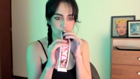 red_flower203 online show from March 16, 2026, 1:00 am