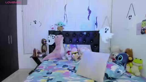 Snapshot of red_girlofficial chatting on October 21, 2025, 2:56 am Taliana online show from October 21, 2025, 2:56 am