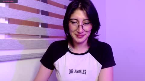 IG   OF red moonn online show from December 11, 2024, 4:53 pm