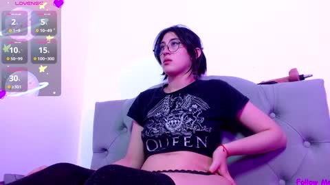 IG   OF red moonn online show from December 18, 2024, 6:57 pm