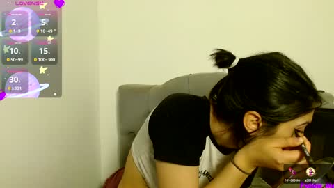 Snapshot of red_moonn chatting on December 20, 2024, 10:38 am IG OF red moonn online show from December 20, 2024, 10:38 am