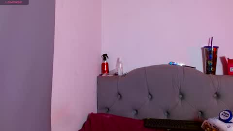 Snapshot of red_moonn chatting on November 28, 2025, 5:10 am IG OF red moonn online show from November 28, 2025, 5:10 am