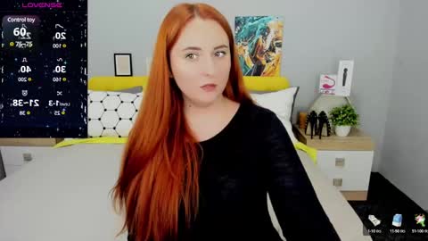 Snapshot of red_naughtyfox chatting on December 27, 2024, 1:22 am Lessy Fox online show from December 27, 2024, 1:22 am