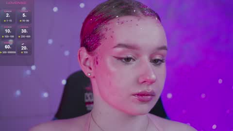 Snapshot of red_queeen chatting on December 7, 2024, 9:11 pm QUEEN OF EVIL online show from December 7, 2024, 9:11 pm