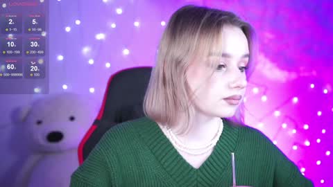 Snapshot of red_queeen chatting on December 15, 2024, 12:40 am QUEEN OF EVIL online show from December 15, 2024, 12:40 am