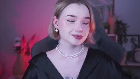 Snapshot of red_queeen chatting on January 12, 2025, 7:53 pm QUEEN OF EVIL online show from January 12, 2025, 7:53 pm