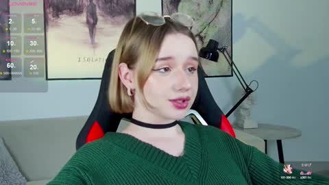 Snapshot of red_queeen chatting on January 21, 2025, 11:13 pm QUEEN OF EVIL online show from January 21, 2025, 11:13 pm