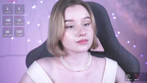 Snapshot of red_queeen chatting on February 8, 2025, 8:53 pm QUEEN OF EVIL online show from February 8, 2025, 8:53 pm