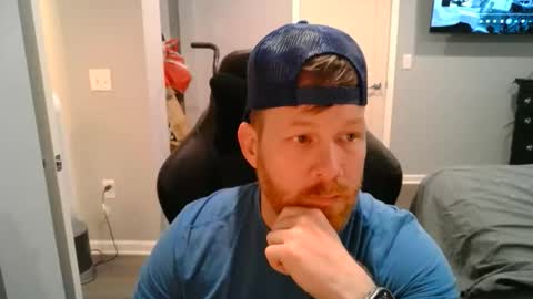 Snapshot of redbeardready4u chatting on April 11, 2026, 2:16 am Redbeardready4u online show from April 11, 2026, 2:16 am