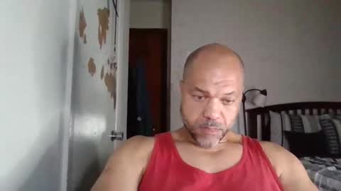 Redbone online show from April 22, 2026, 3:42 am