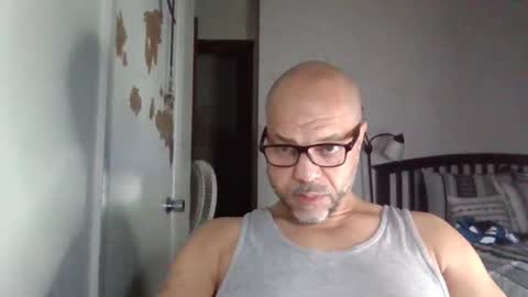 Redbone online show from April 24, 2026, 1:41 am